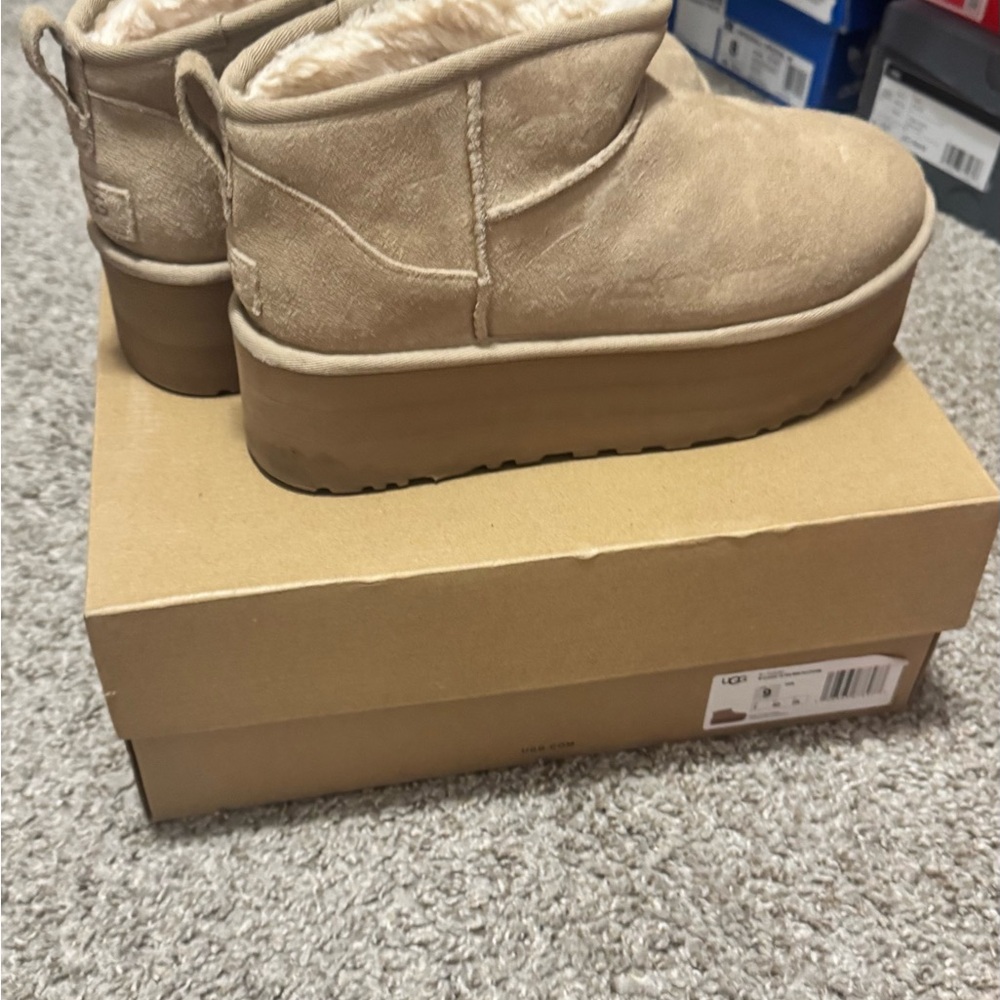 UGG Women's Cozy Tan Winter Boots